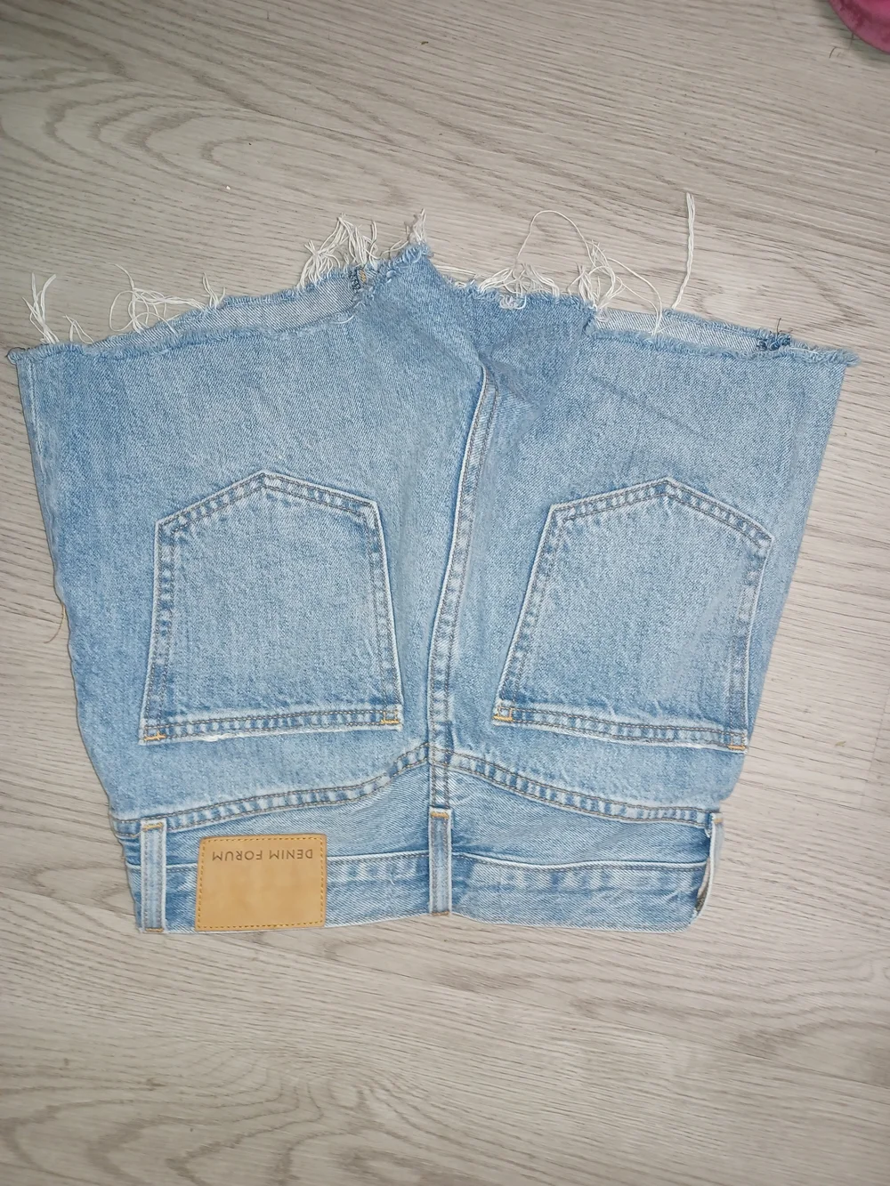 Denim Forum The Yoko Mid Thigh Light Blue Denim Cutoff Women’s Shorts